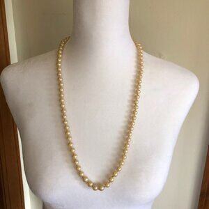 VINTAGE Pearl Costume 27" Necklace Vintage